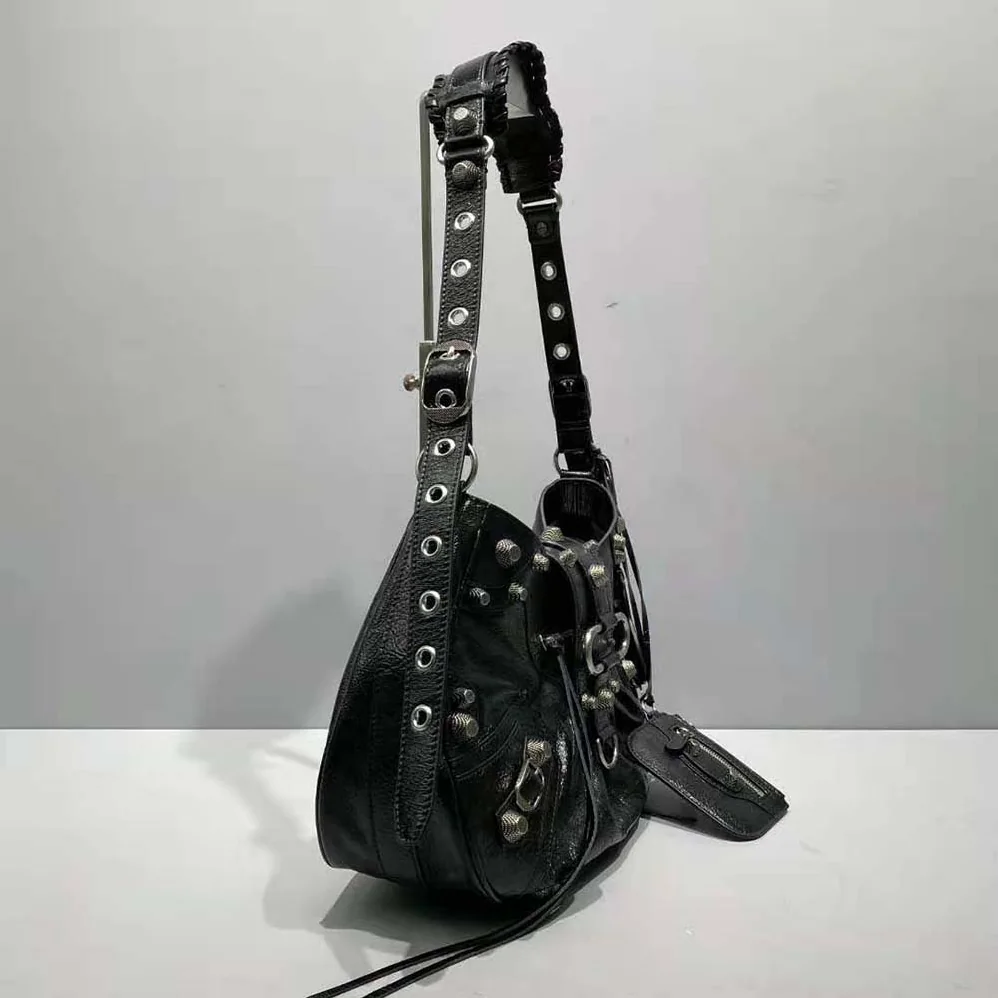 Balenciaga Le Cagole Medium Shoulder Bag in Black for Women