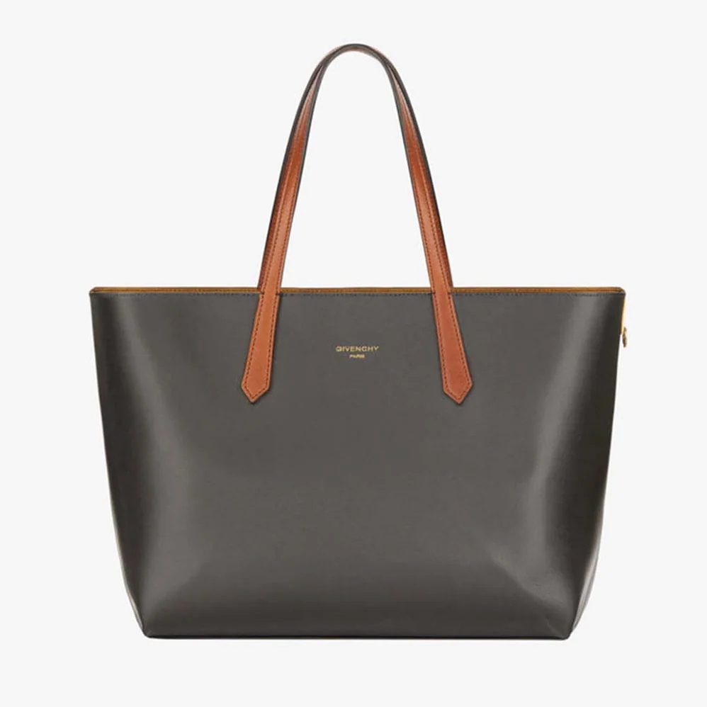 Givenchy Shopper Tote Bag in Smooth Leather for Women in Black Givenchy Shopper Tote Bag in Smooth Leather for Women in Black