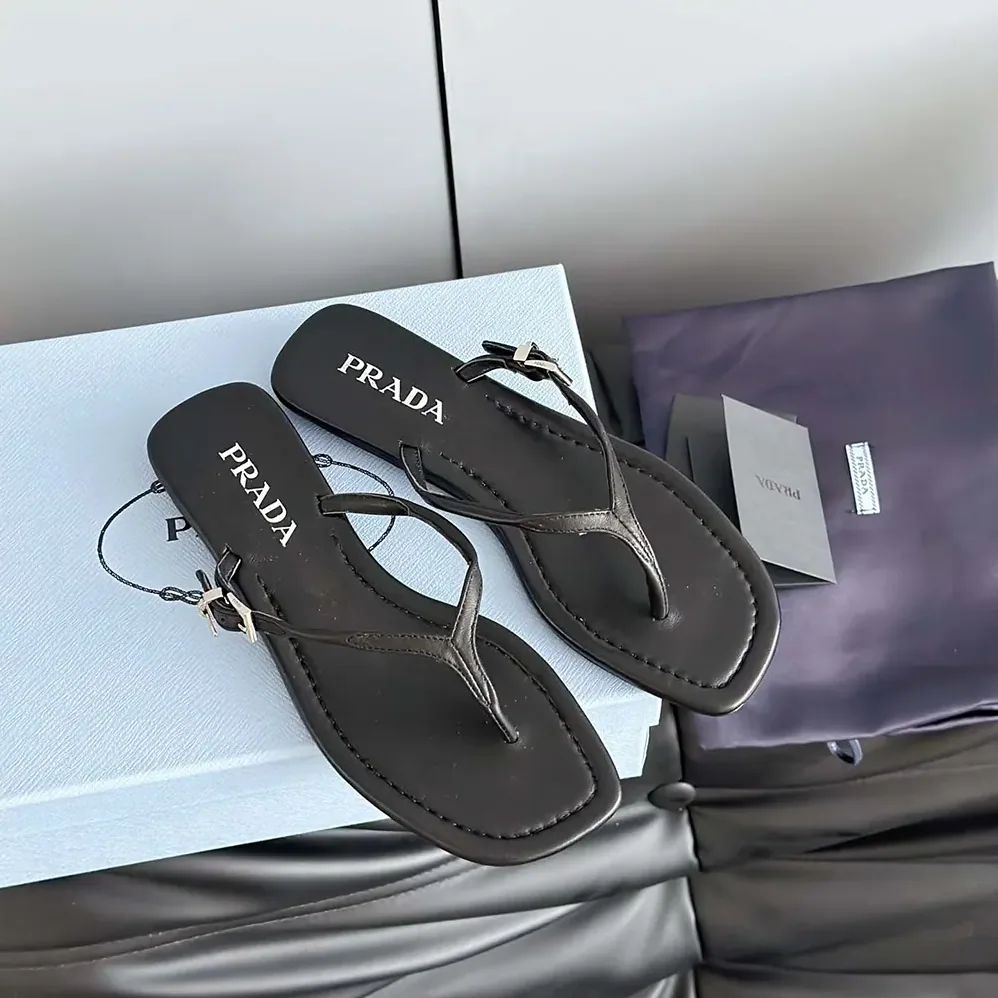 Prada Leather Thong Sandals for Women in Black Prada Leather Thong Sandals for Women in Black