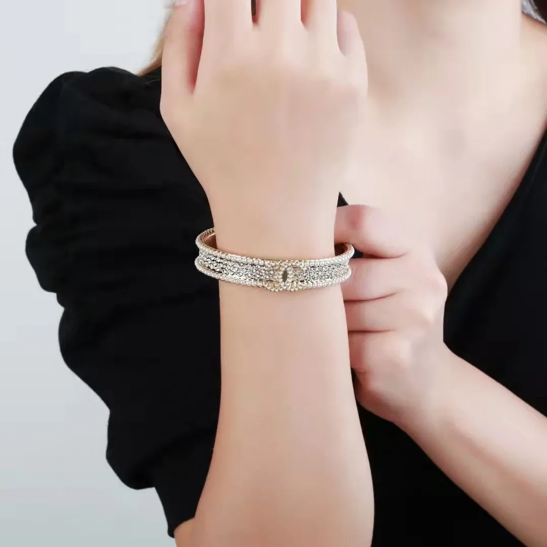 Chanel Pearls Bracelet Gold