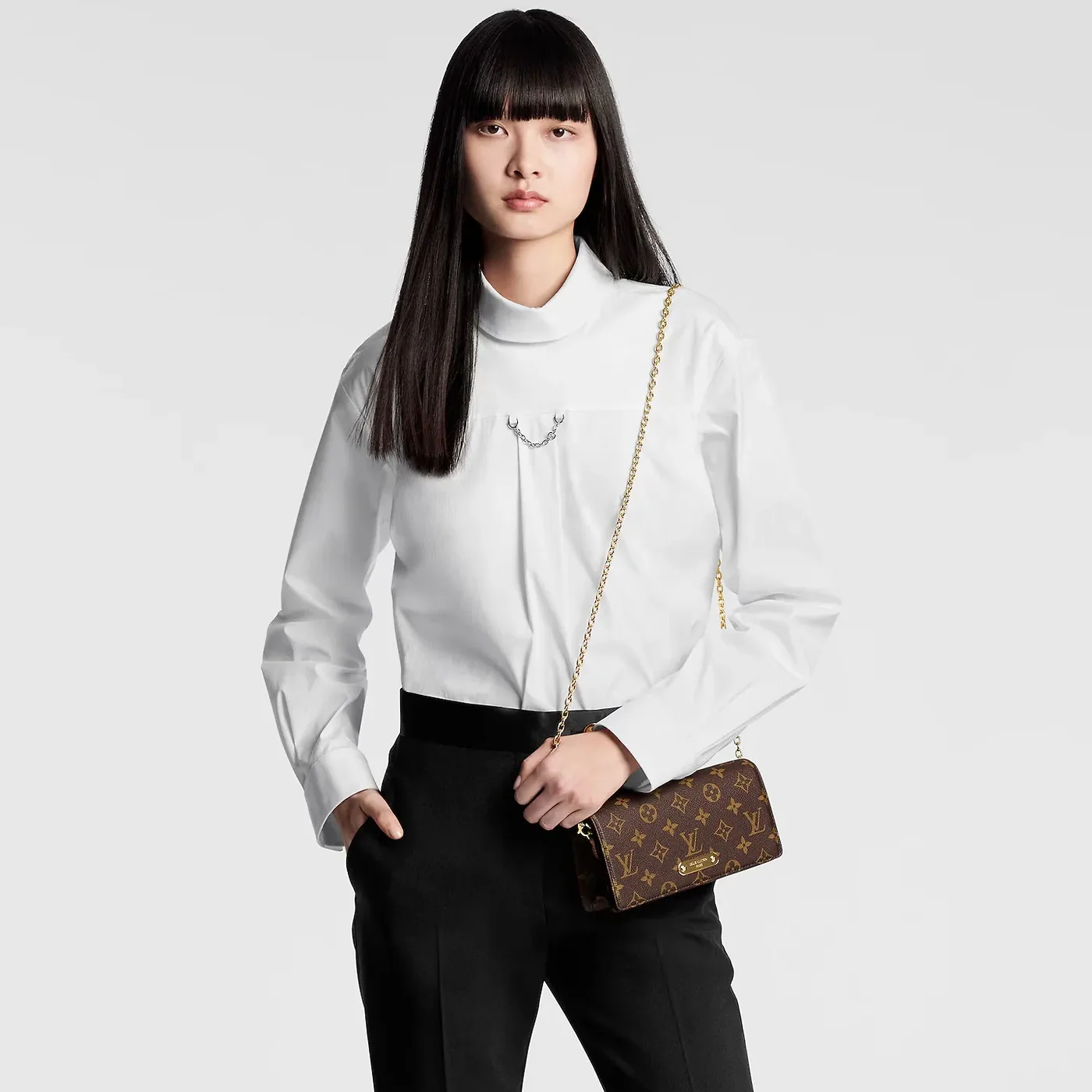 Louis Vuitton Wallet On Chain Lily Brown 8,/20 Louis Vuitton Wallet On Chain Lily Brown 8,/20