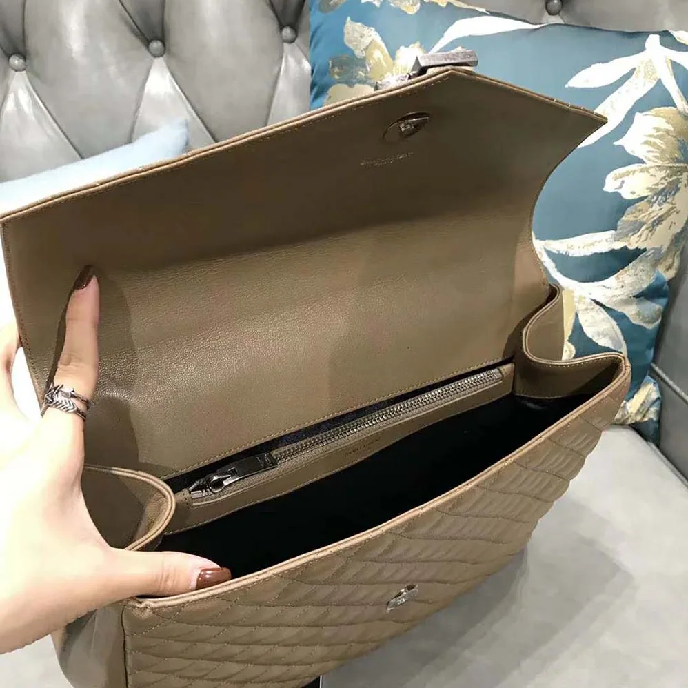 Saint Laurent YSL Large Envelope Mixed Grain De Poudre Matelasse Saint Laurent YSL Large Envelope Mixed Grain De Poudre Matelasse