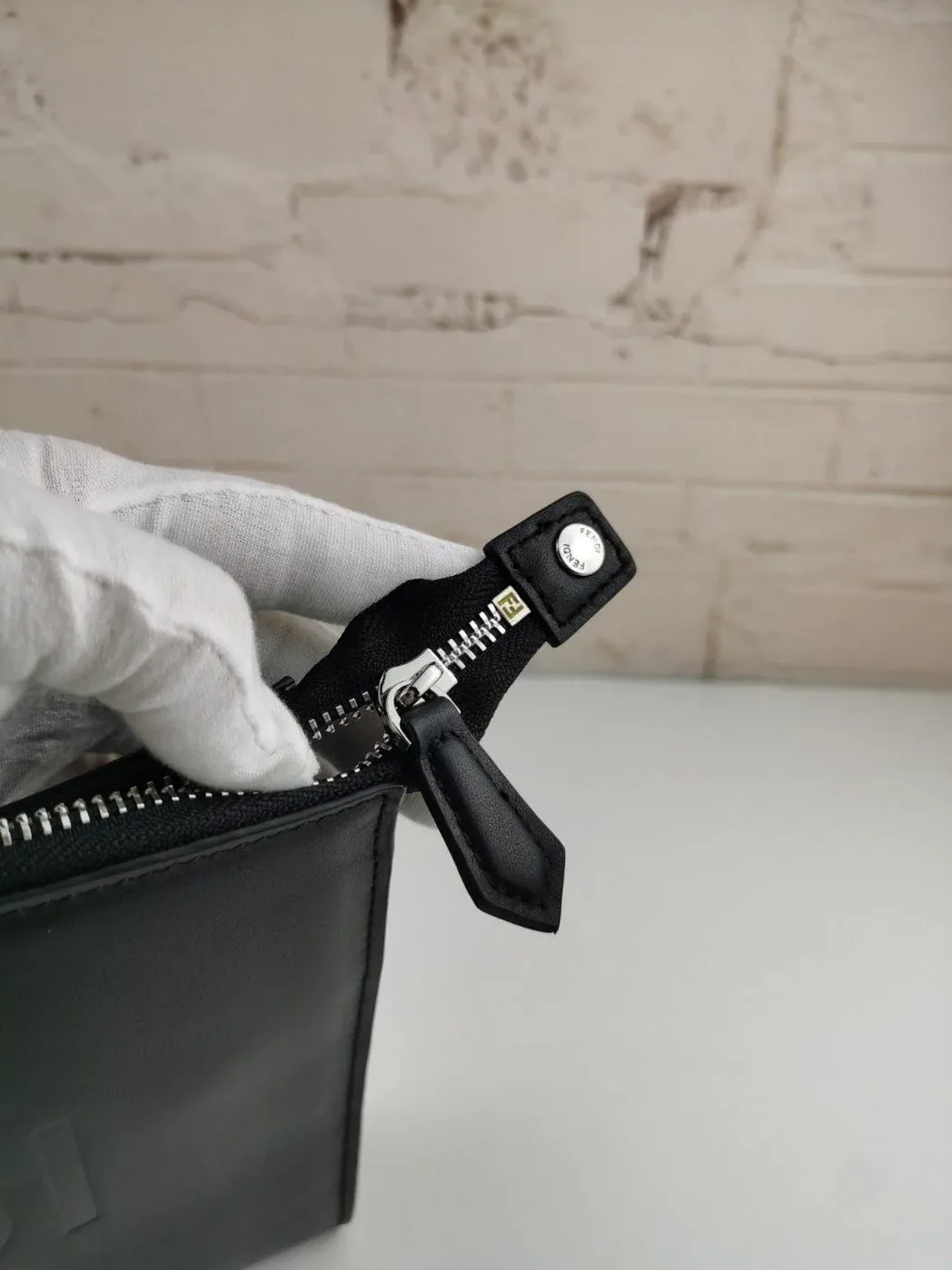 Fendi Flat Pouch In Black / FF 7VA491AFBFF0GXN Fendi Flat Pouch In Black / FF 7VA491AFBFF0GXN