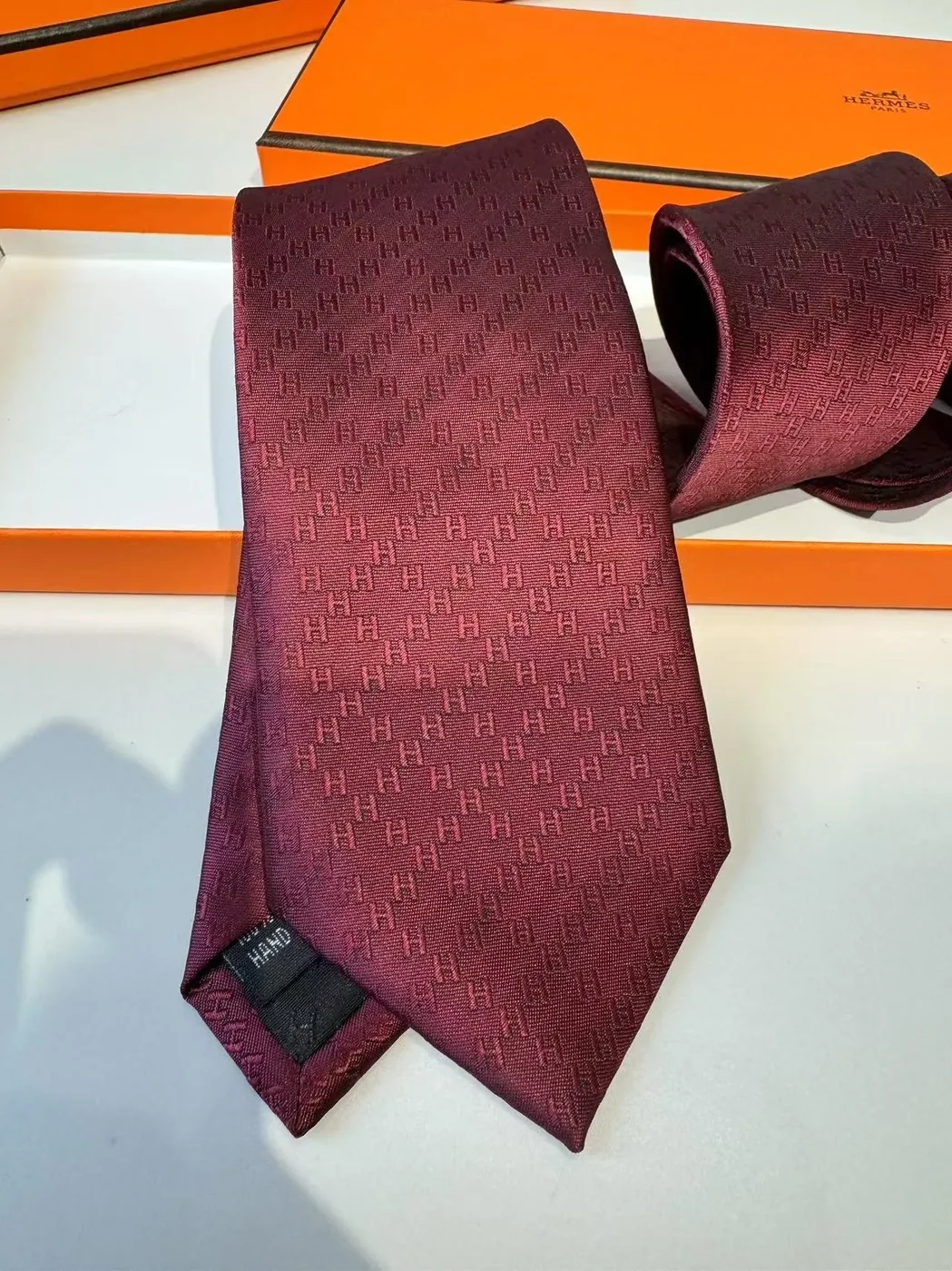 Hermes Faconnee H Tie Red