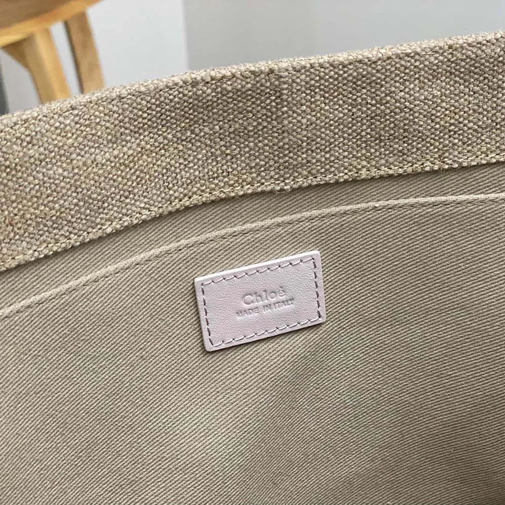 Chloe Medium Woody Tote Bag for Women in Pink