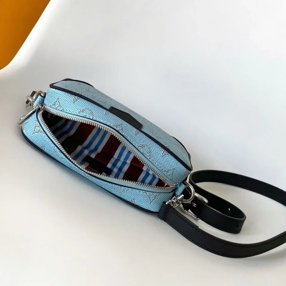Louis Vuitton Trocadéro Wearable Wallet Blue /