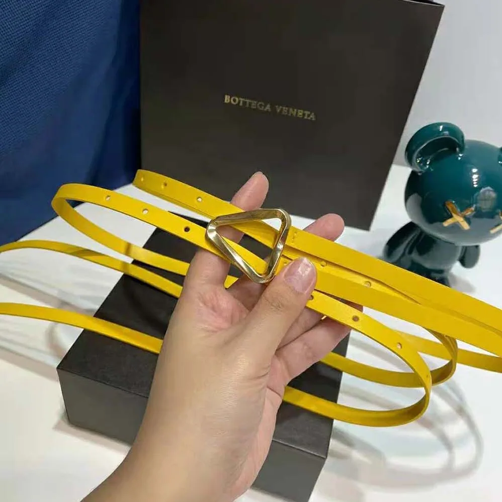 Bottega Veneta Grasp Belt Leather Double Strap for Women in Yellow Bottega Veneta Grasp Belt Leather Double Strap for Women in Yellow