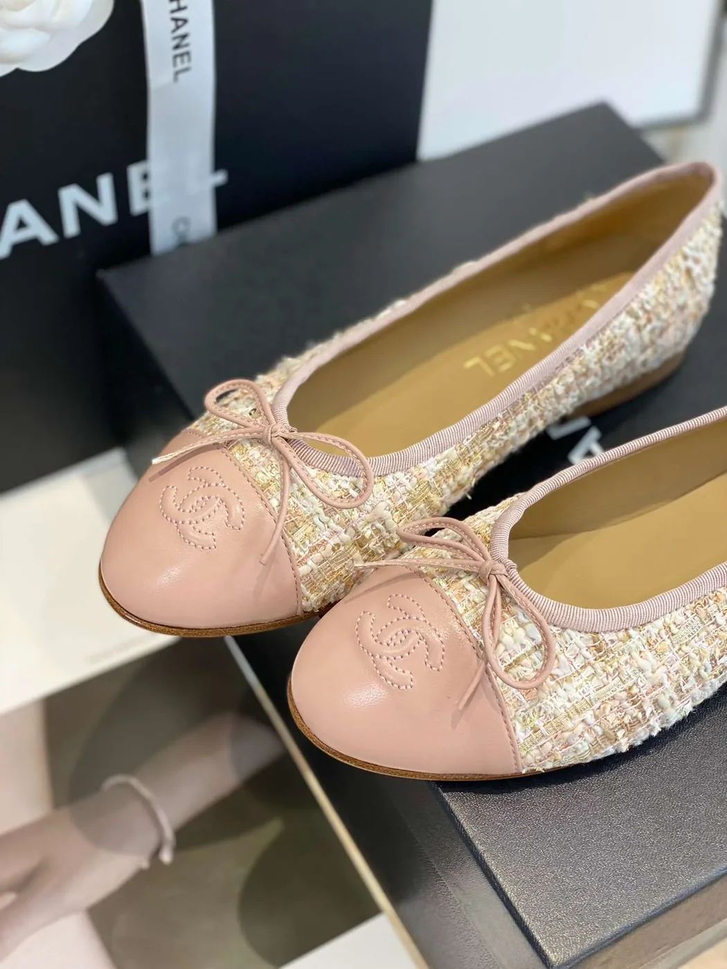 Chanel Ballet Flats Beige Chanel Ballet Flats Beige