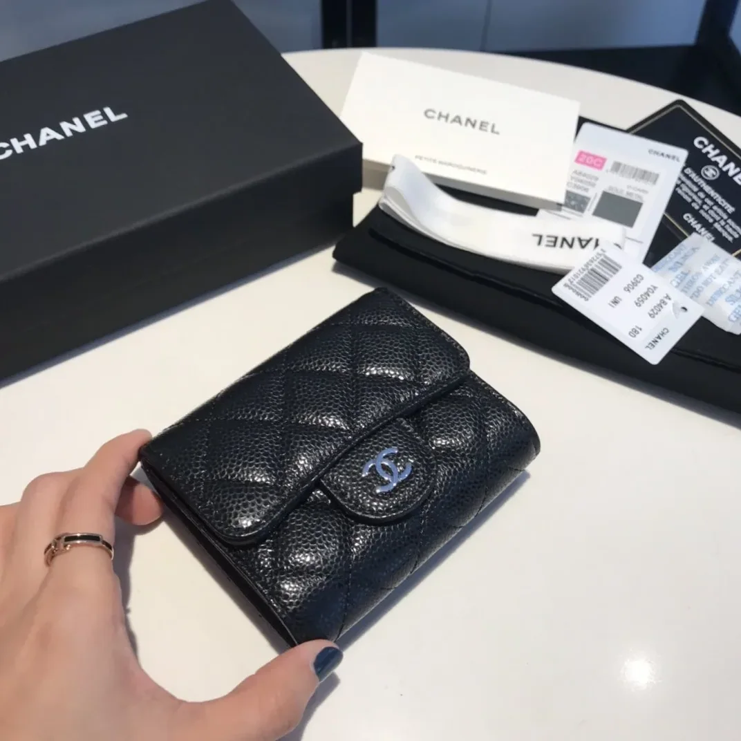 Chanel CO-CO Classic Card Holder in Silver Hardware Black Chanel CO-CO Classic Card Holder in Silver Hardware Black