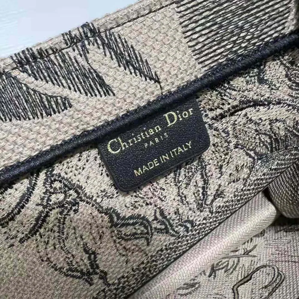 Dior Medium Dior Book Tote Brown and Black Macro Toile de Jouy Tiger Embroidery for Women Dior Medium Dior Book Tote Brown and Black Macro Toile de Jouy Tiger Embroidery for Women