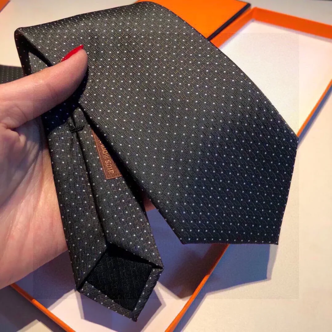 Hermes Tie 7 Faconnee New H Tie Noir Hermes Tie 01 for Men's
