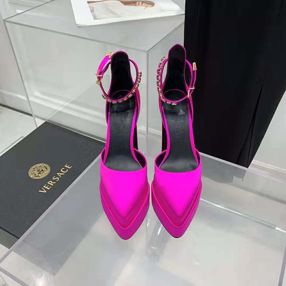 Versace Medusa Aevitas Platform Pumps in 15.5cm Heel Hight for Women in Rose