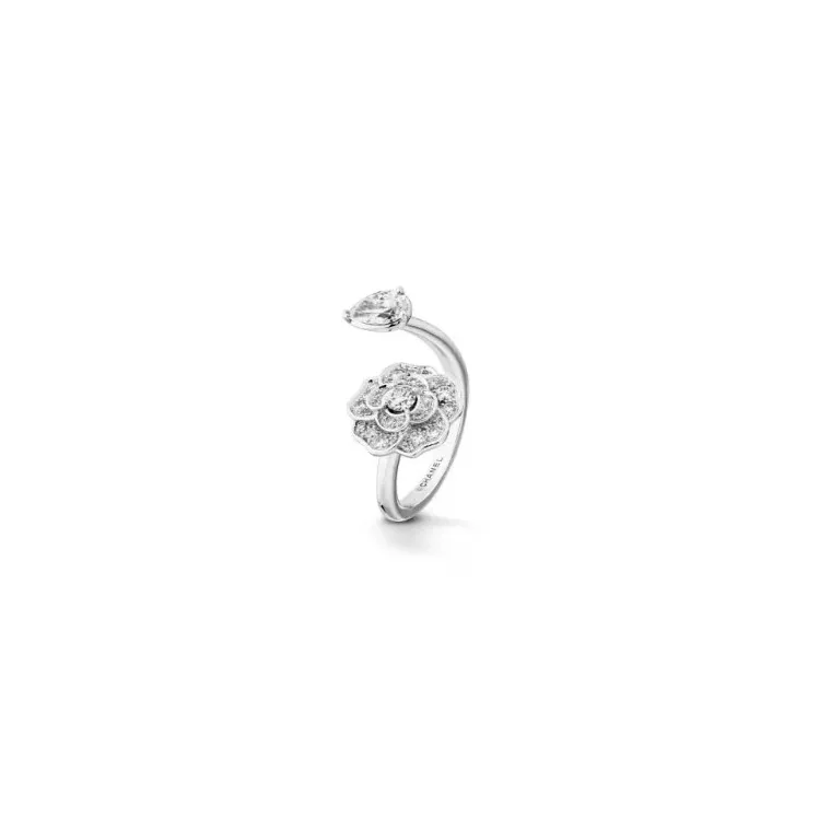 Chanel Camélia Précieux Ring White Gold Chanel Camélia Précieux Ring White Gold