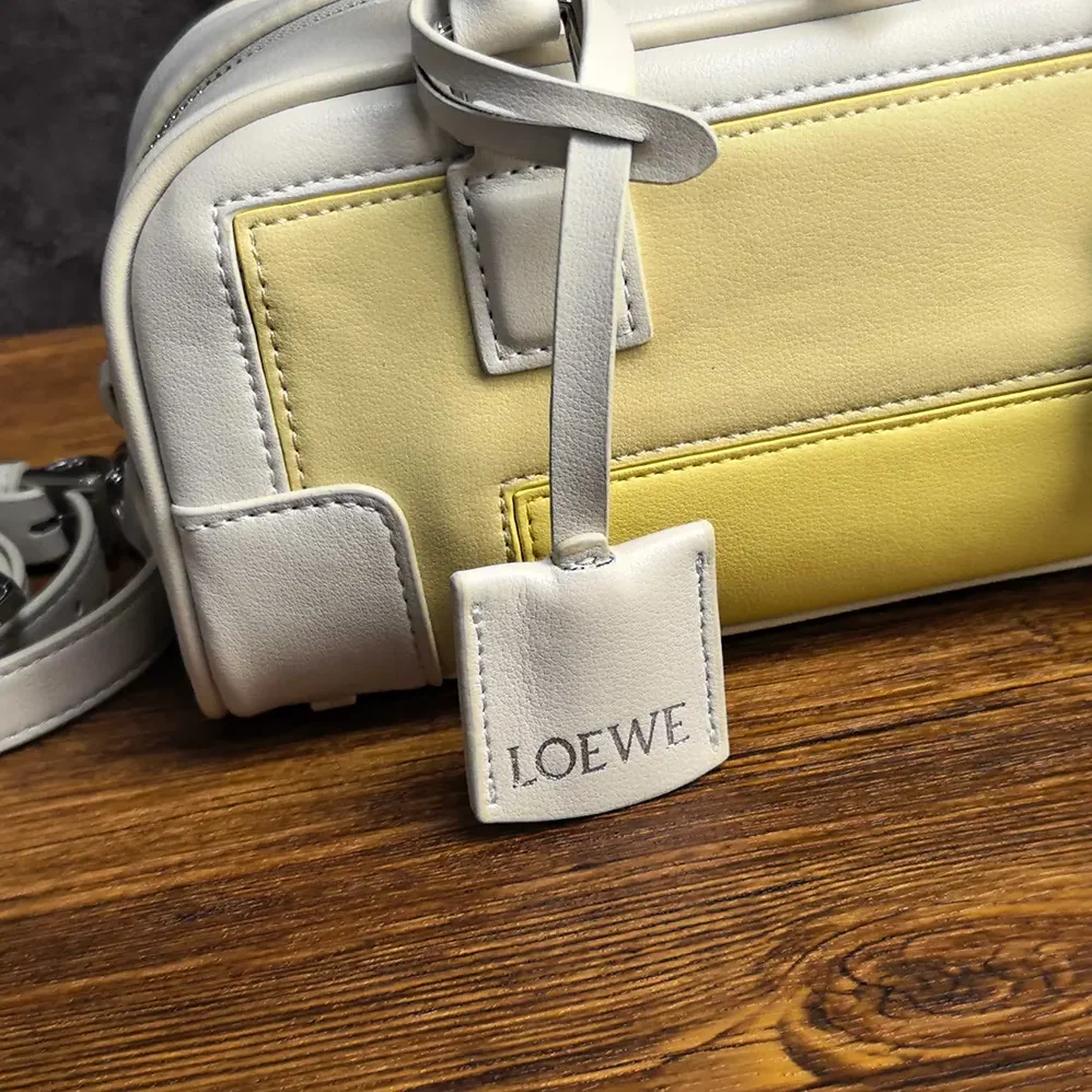 Loewe Amazona 23 Cropped Bag in Nappa Calfskin for Women in Pale Grey Loewe Amazona 23 Cropped Bag in Nappa Calfskin for Women in Pale Grey
