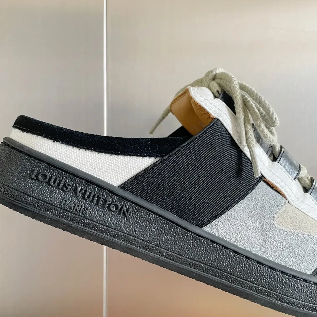 Louis Vuitton Lous Sneakers Black for Women