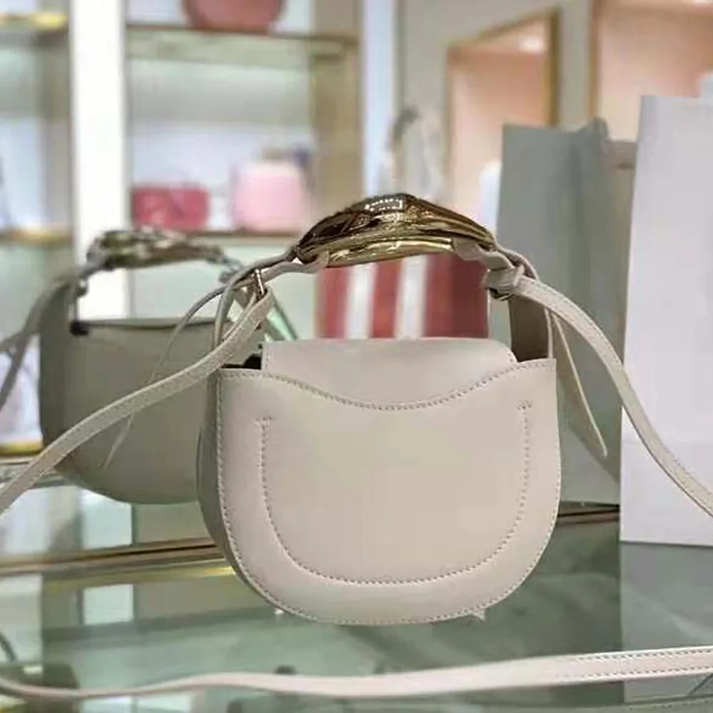 Chloe Kiss Small Purse in Small Grain Calfskin for Women in White