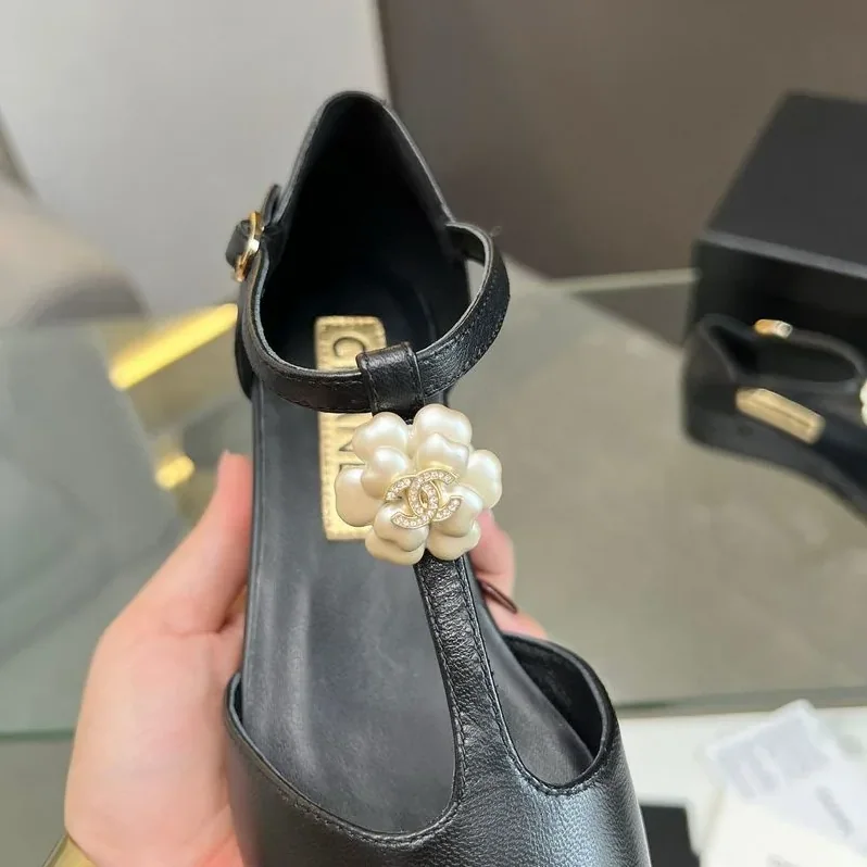 Chanel Flower Casual Black