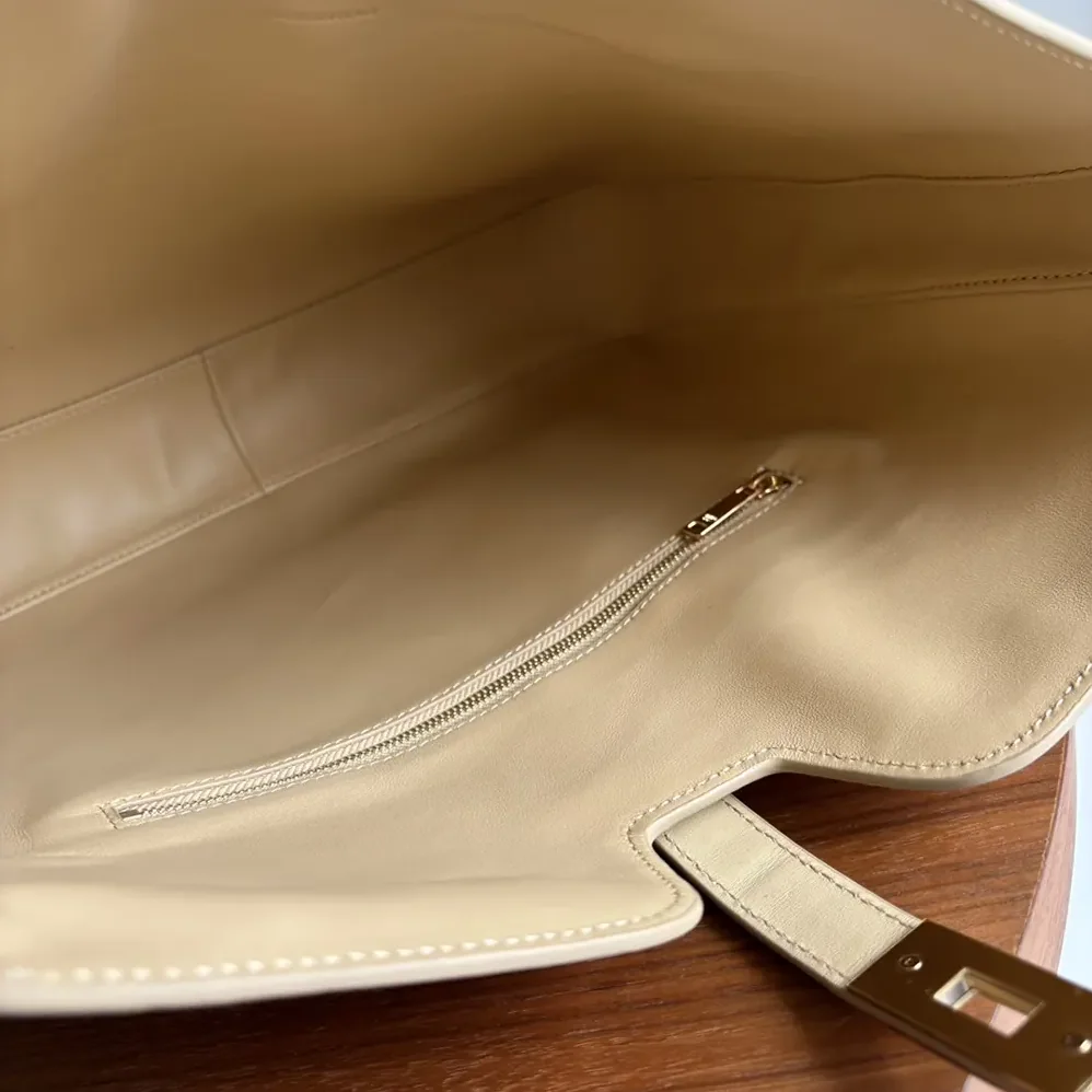 Celine Medium Camille 16 Soft Bag in Smooth Calfskin for Women in Sandy Celine Medium Camille 16 Soft Bag in Smooth Calfskin for Women in Sandy
