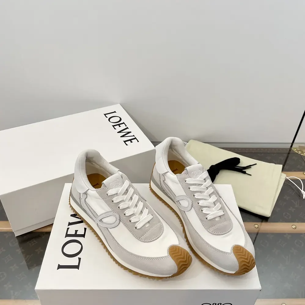 Loewe Flow Runner in Nylon and Suede for Unisex in White Loewe Flow Runner in Nylon and Suede for Unisex in White