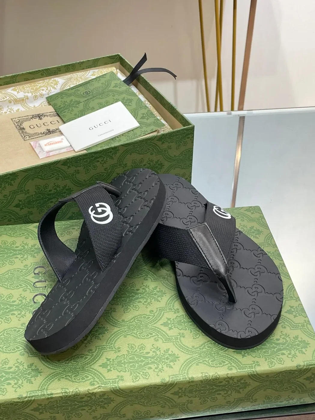 Gucci Thong Sandal Black Gucci Thong Sandal Black