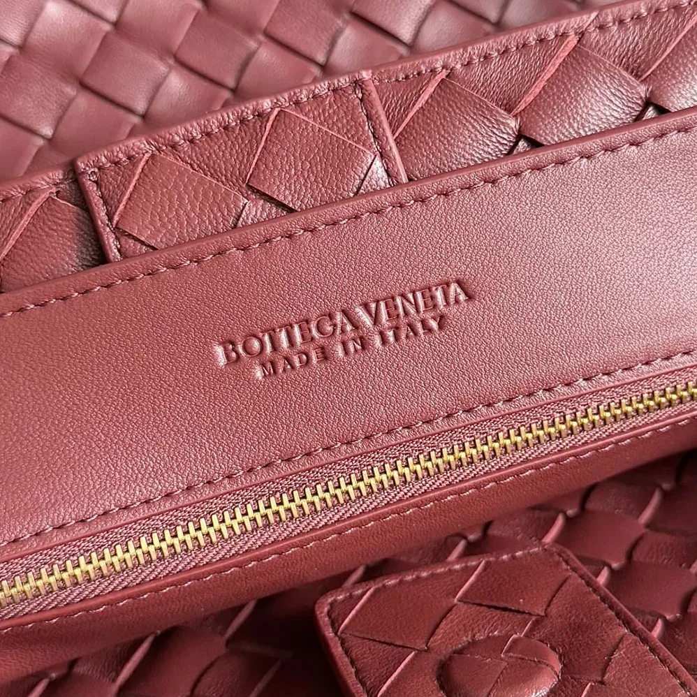 Bottega Veneta Large Andiamo in Lambskin Leather for Women in Dark Red