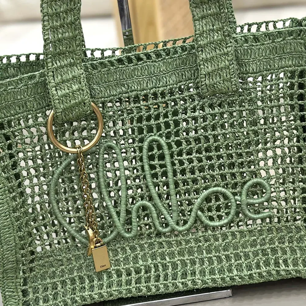 Chloe Summer Banana East-west Tote Bag in Raffia & Buffalo Leather for Women Chloe Summer Banana East-west Tote Bag in Raffia & Buffalo Leather for Women