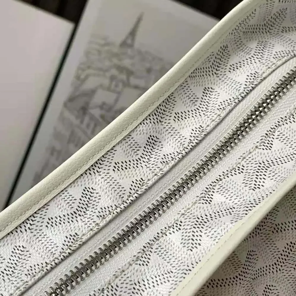 Goyard Bohème Hobo Bag for Unisex in White Goyard Bohème Hobo Bag for Unisex in White