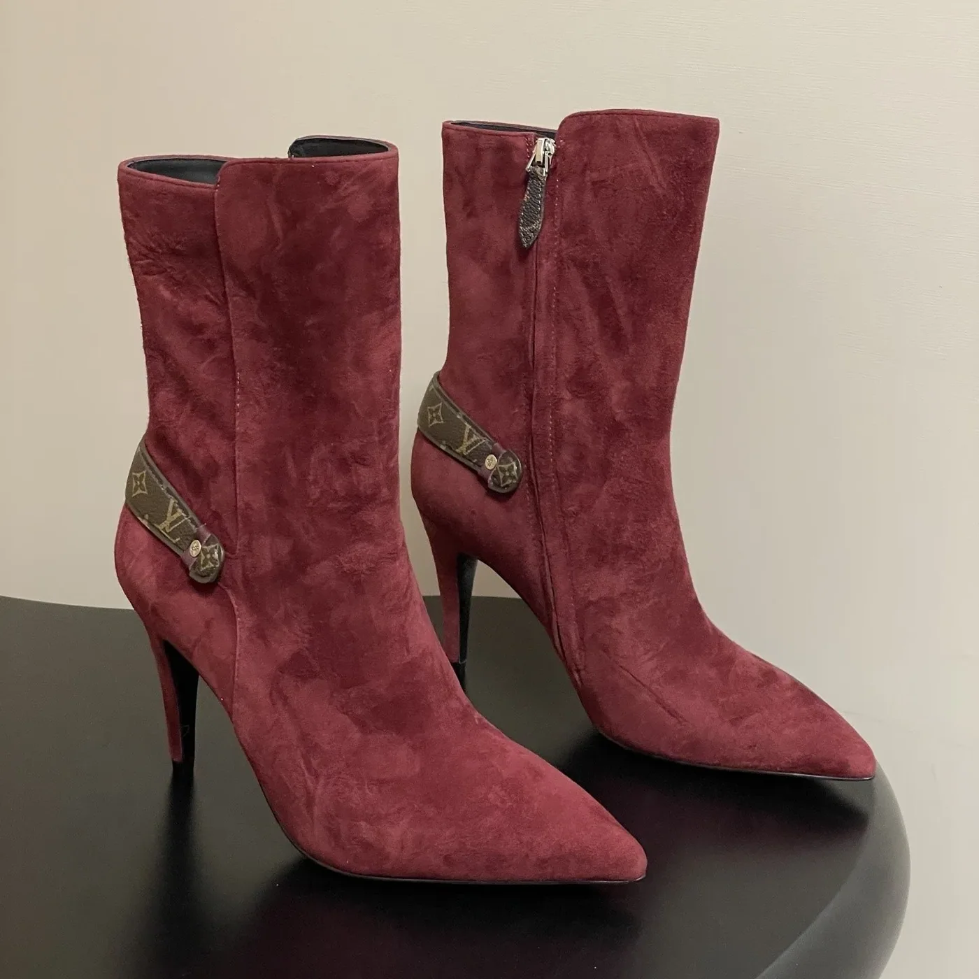Louis Vuitton Legacy Ankle Boots Bordeaux Red 1AIDZH