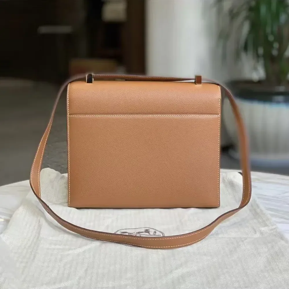 Hermes Verrou 21 Bag in Epsom Leather for Women in Brown/Gold Hermes Verrou 21 Bag in Epsom Leather for Women in Brown/Gold