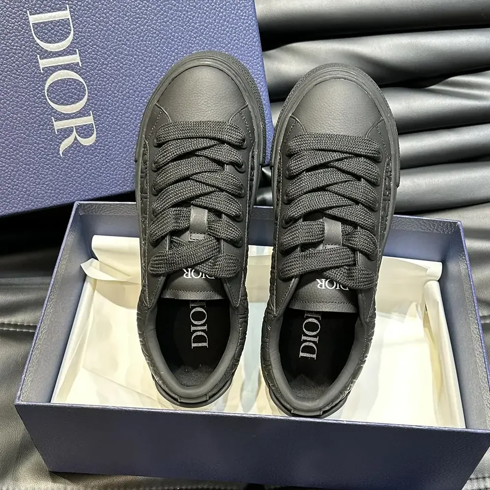 Dior B33 Sneaker Black Grained Calfskin and Black Dior Gravity Leather for Men