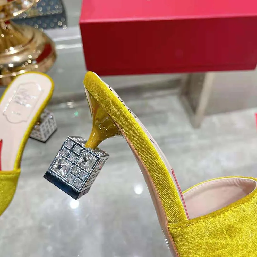 Roger Vivier Cube Strass Heel Mules in Velvet for Women in Yellow