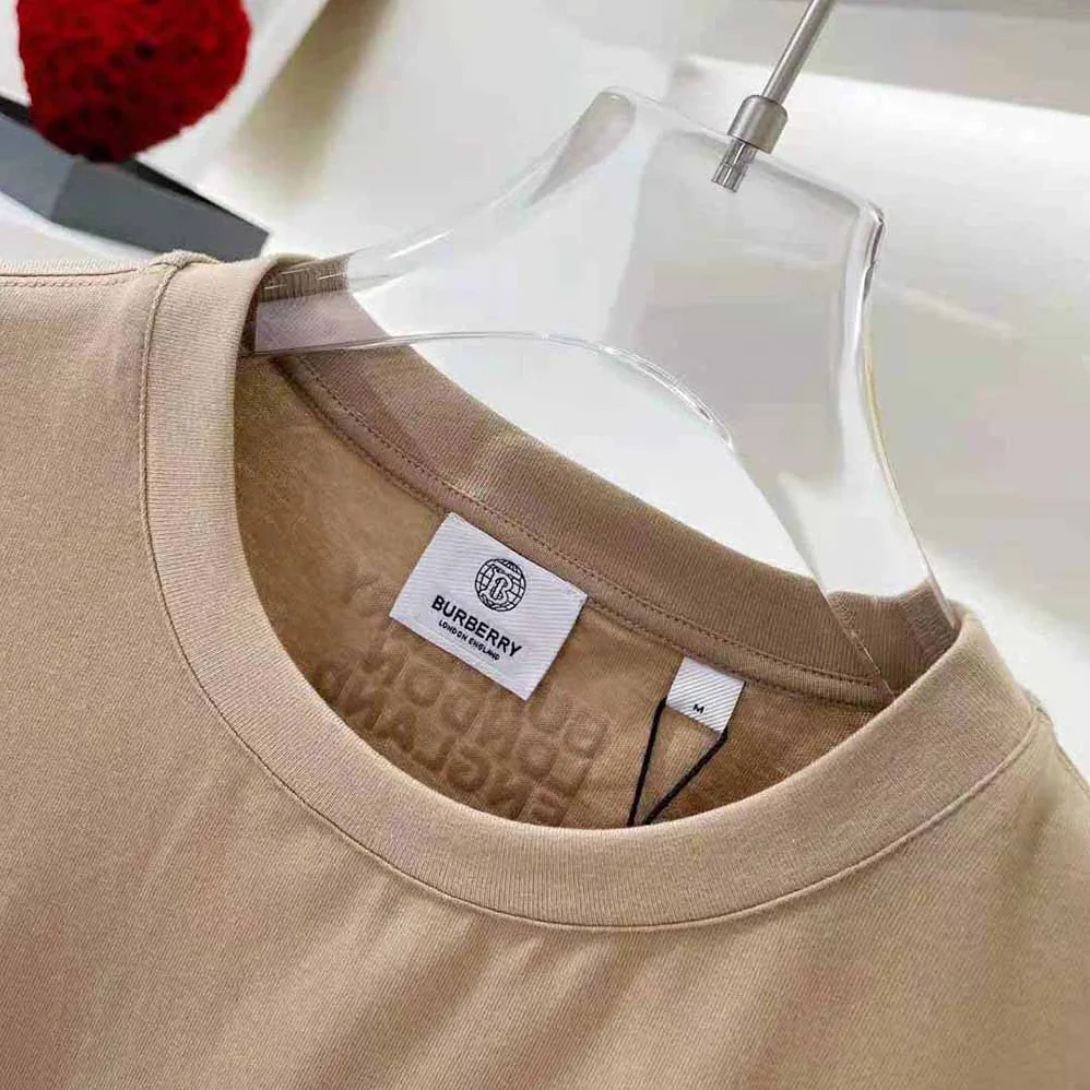 Burberry Love Print Cotton Oversized T for Women in shirt