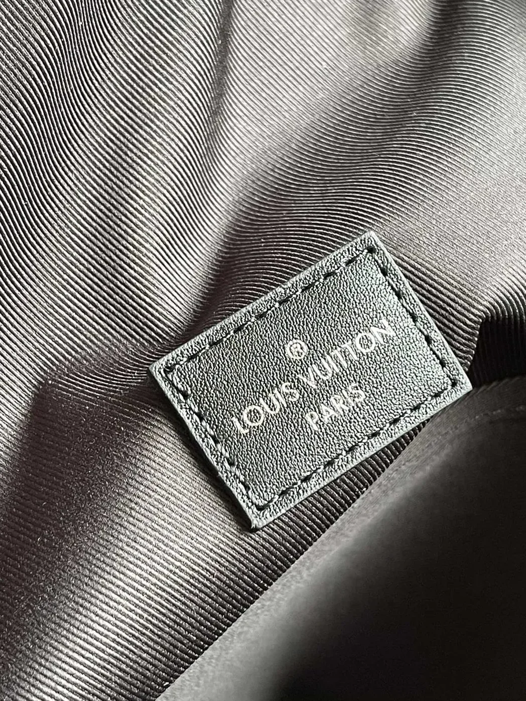 Louis Vuitton Campus Backpack Damier Graphite 3D Canvas Grey
