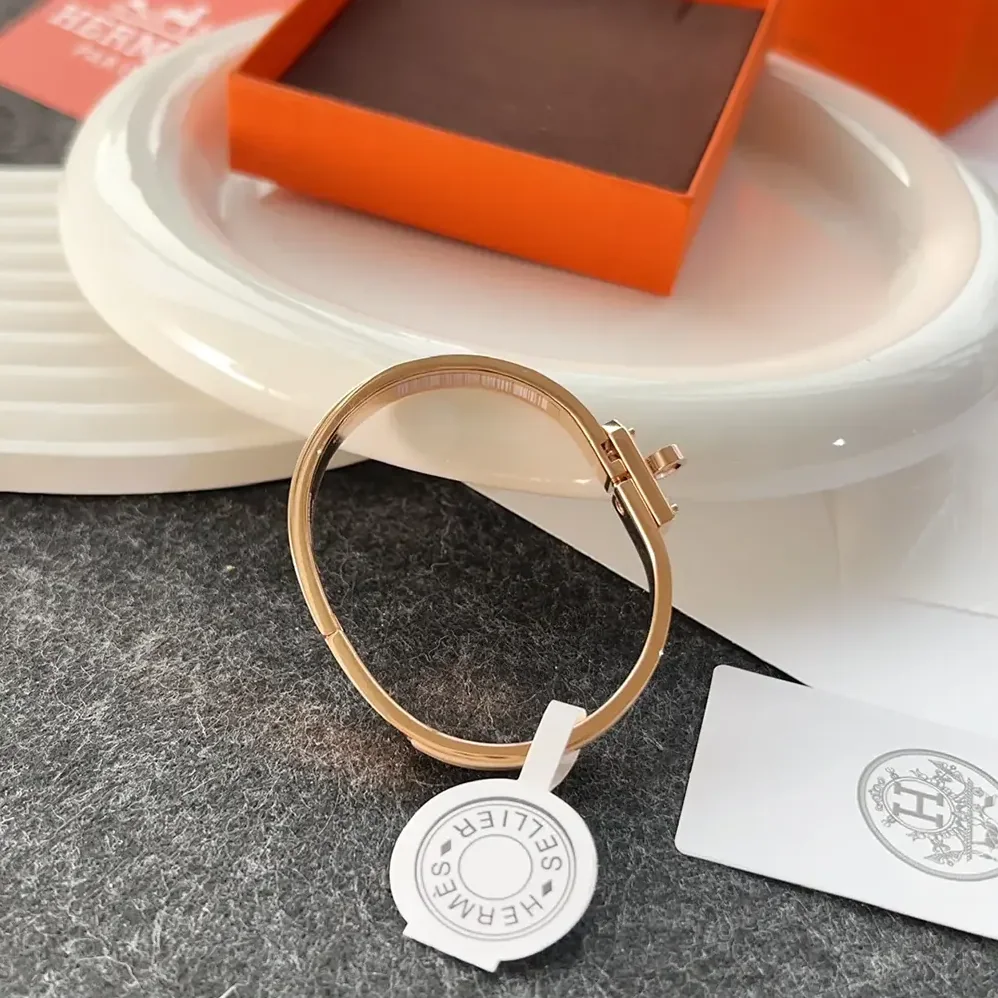 Hermes Mini Clic Kelly Bracelet for Unisex