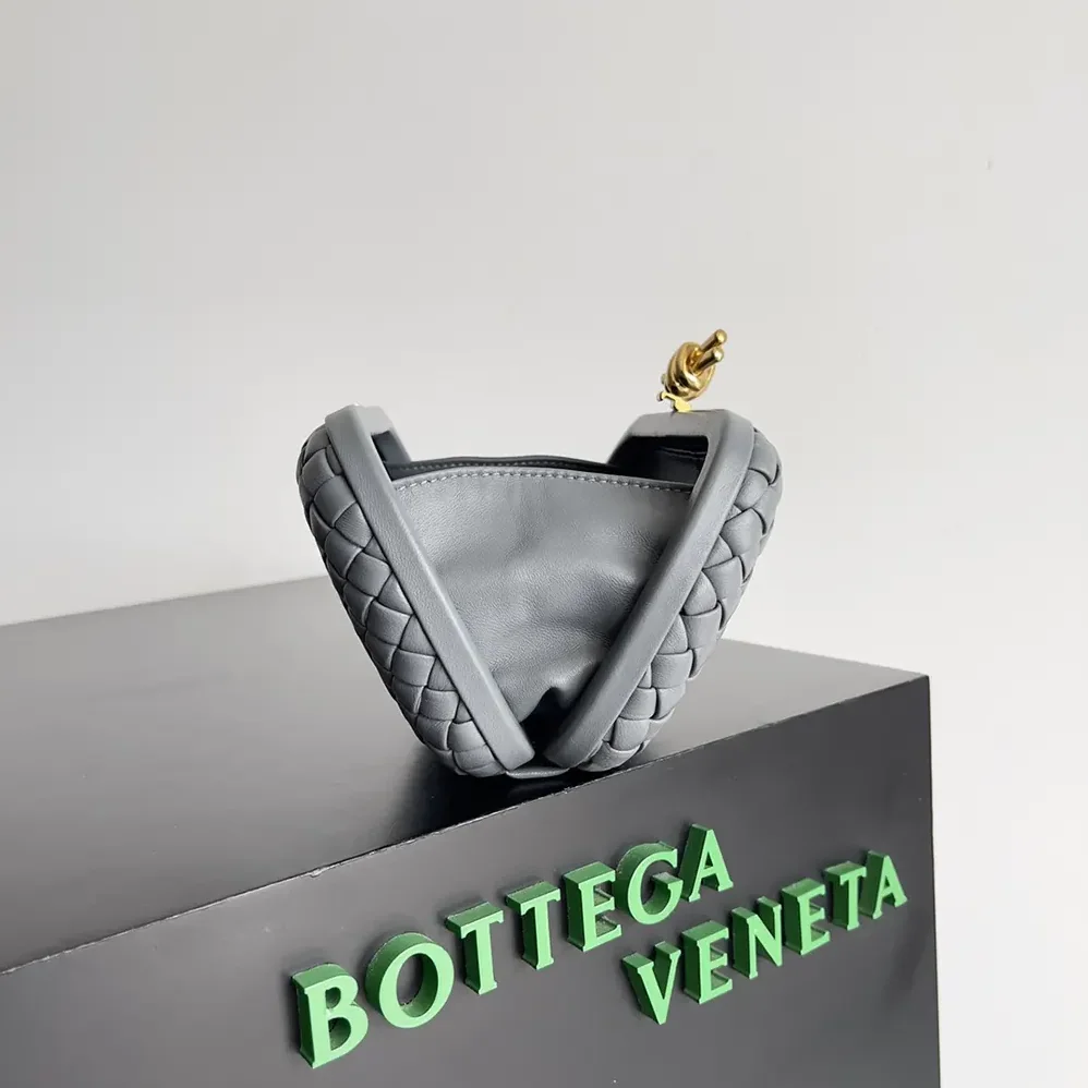 Bottega Veneta Knot Minaudière Clutch in Calfskin Leather for Women in Grey Bottega Veneta Knot Minaudière Clutch in Calfskin Leather for Women in Grey