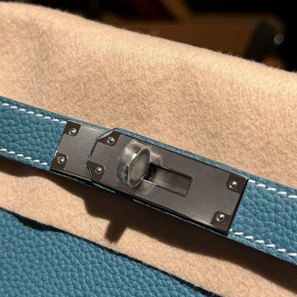 Hermes Togo So Kelly 22 Palladium Hardware for Unisex in Blue