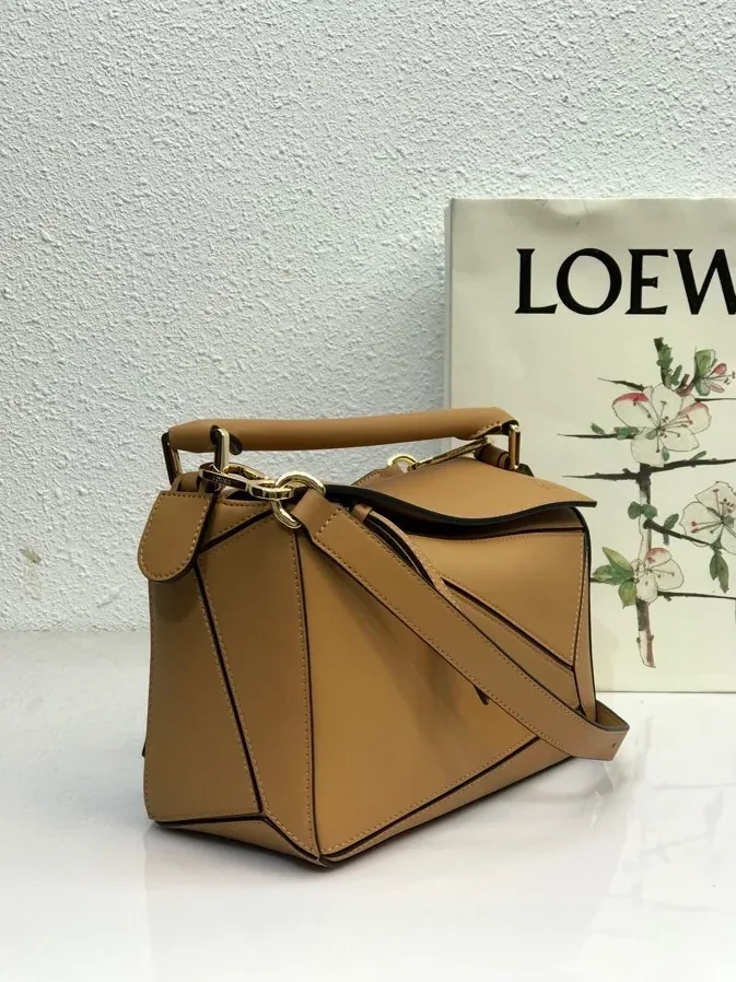 Loewe Small Puzzle Bag Brown /