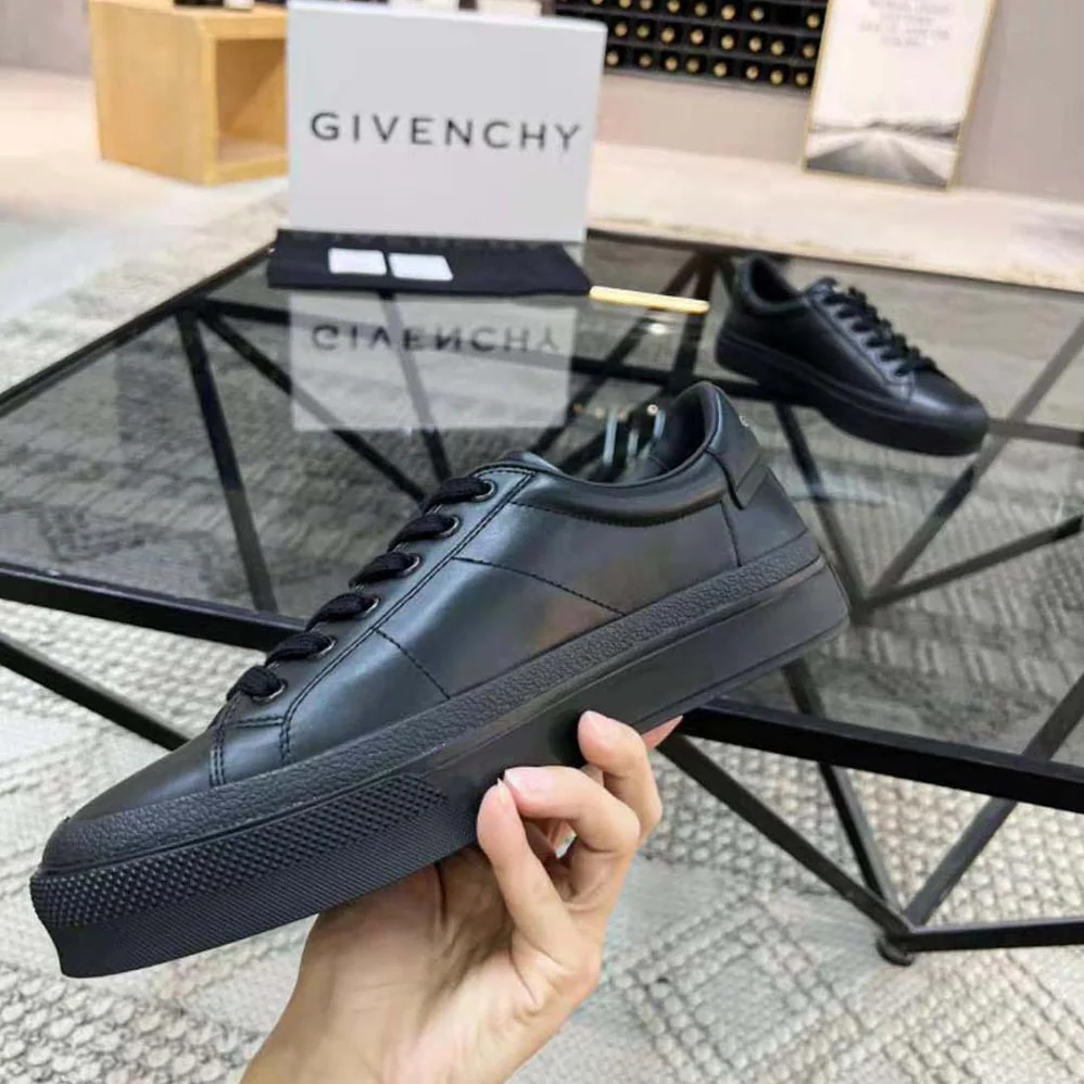 Givenchy City Sport Disney Castle Sneakers in Leather for Men in Black Givenchy City Sport Disney Castle Sneakers in Leather for Men in Black