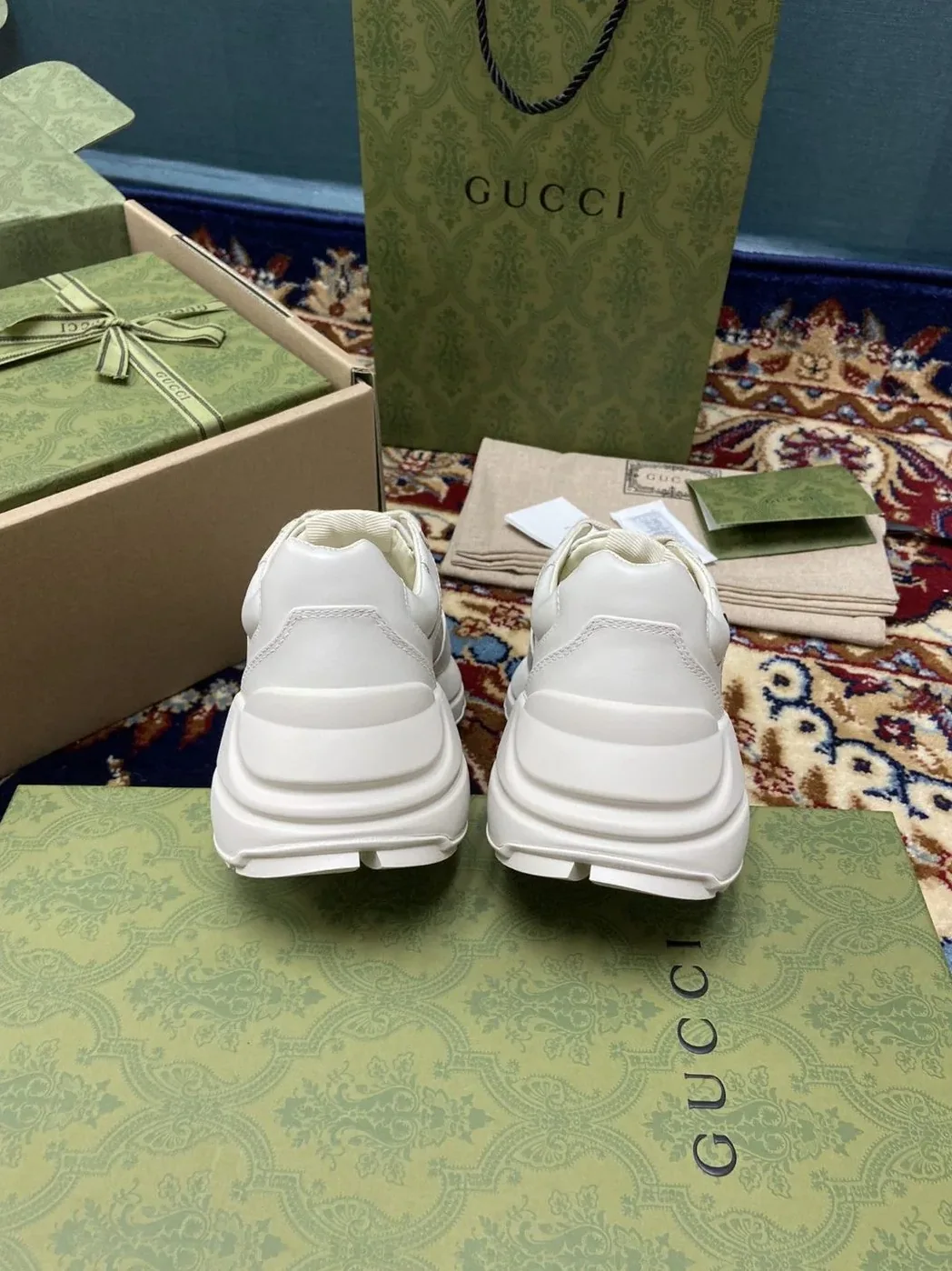 Gucci Rhyton Sneakers With Logo Gucci White Ivory for Men Gucci Rhyton Sneakers With Logo Gucci White Ivory for Men