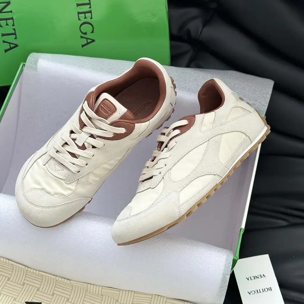 Bottega Veneta Orbit Flash Sneaker for Unisex in Beige