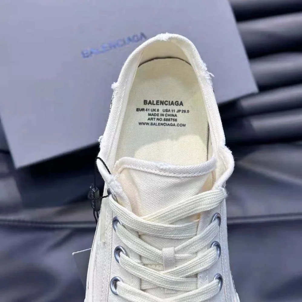 Balenciaga Paris Low Top Graffiti Sneaker in White for Unisex Balenciaga Paris Low Top Graffiti Sneaker in White for Unisex