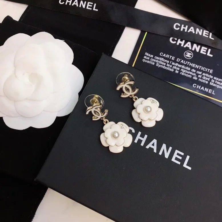Chanel White Camellia Flower Earrings Gold Tone Chanel White Camellia Flower Earrings Gold Tone