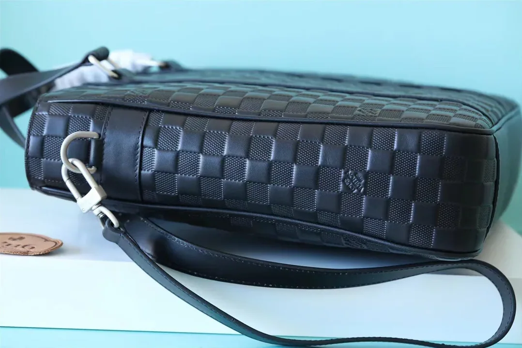 Tadao 2Way Shoulder Bag Damier Anfini Black / Tadao 2Way Shoulder Bag Damier Anfini Black /