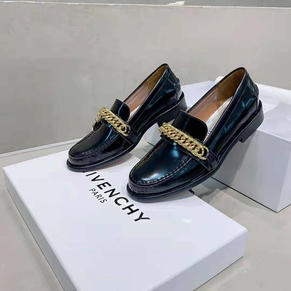 Givenchy Loafers in Leather with Chain for Women in Black