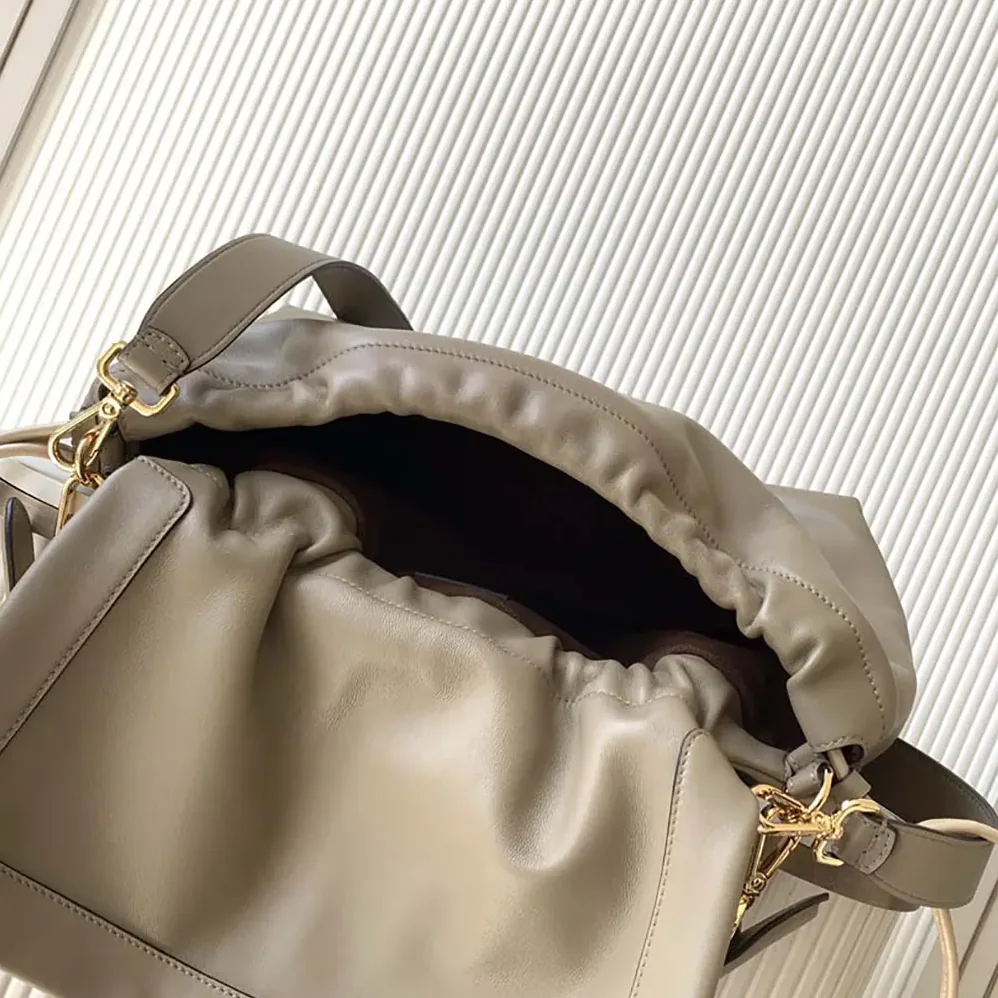 Fendi Mamma Baguette Large Dove Gray Nappa Leather Bag for Women Fendi Mamma Baguette Large Dove Gray Nappa Leather Bag for Women