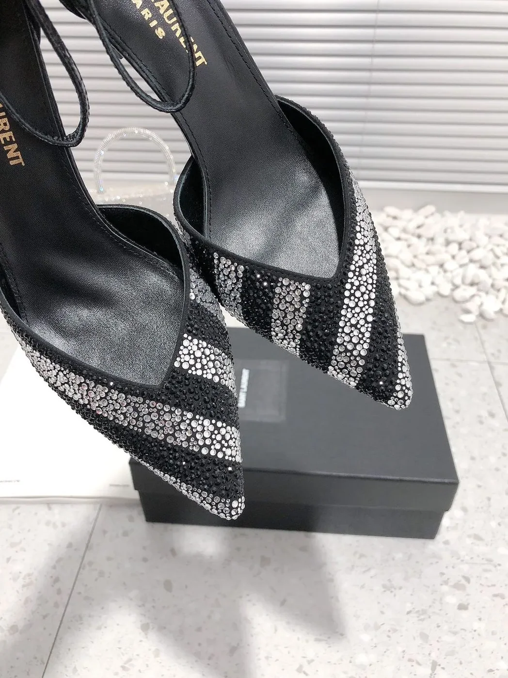 Saint Laurent Glittering Rhinestone Embellished Pumps Black YSL Saint Laurent Glittering Rhinestone Embellished Pumps Black YSL