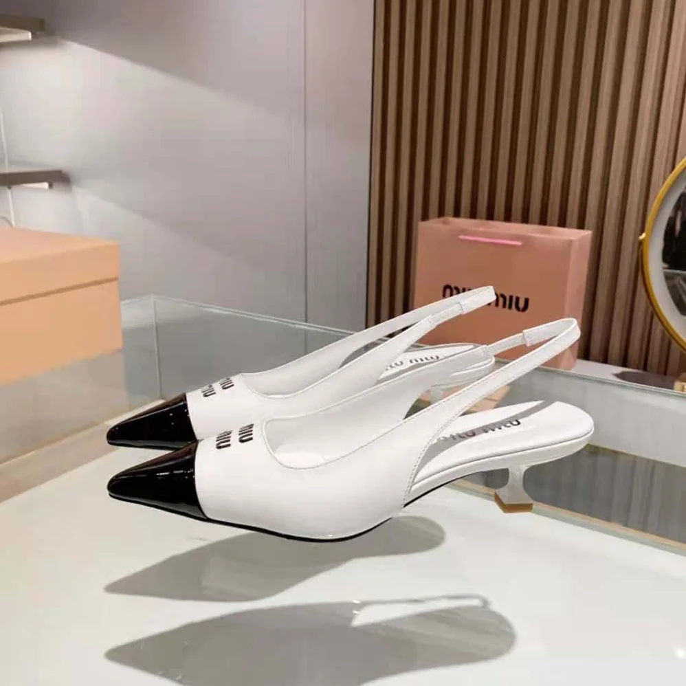 Miu Miu Patent Leather Pump in 45 mm Heel Height for Women in White