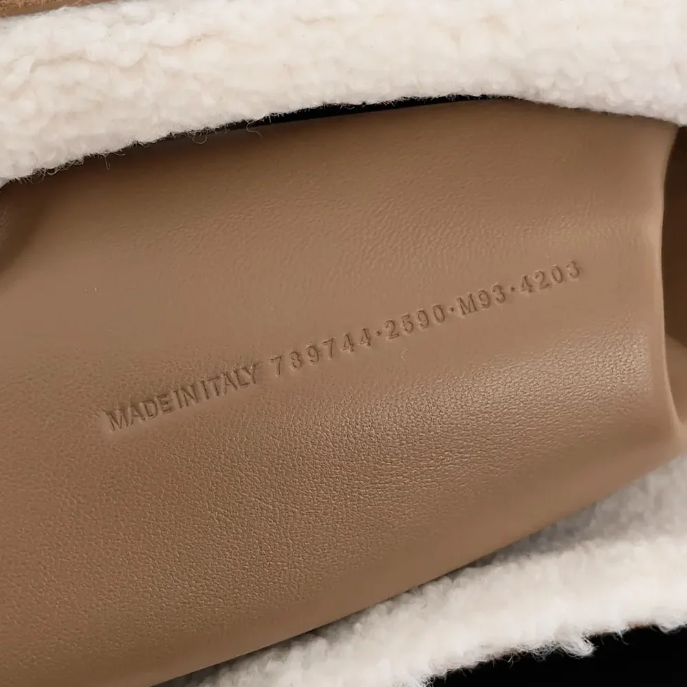 Balenciaga Rodeo Handbag Medium in Noce for Women in White Suede Calfskin Balenciaga Rodeo Handbag Medium in Noce for Women in White Suede Calfskin