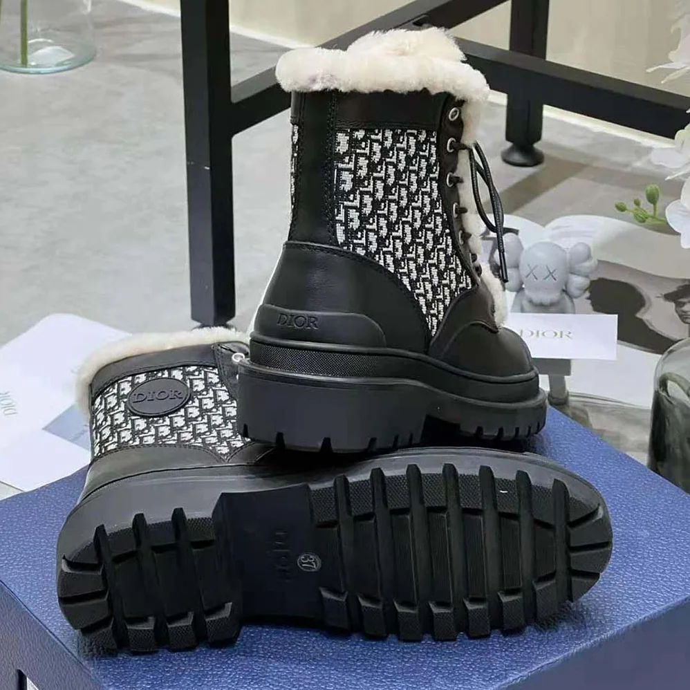 Dior Dior Explorer Ankle Boot Black Smooth Calfskin and Beige and Black Dior Oblique Jacquard for Men
