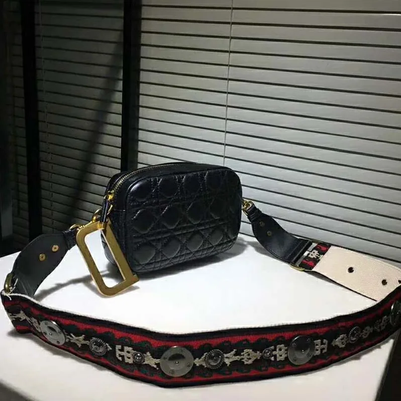 Dior Diorquake Clutch in Black Lambskin for Women in Black Dior Diorquake Clutch in Black Lambskin for Women in Black